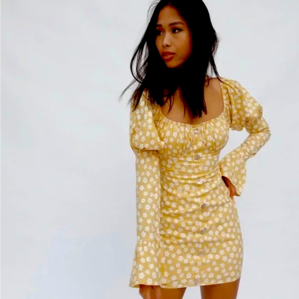 Sabo Skirt yellow and white floral mini dress.